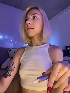  urbestie  online show from March 21, 2026, 10:13 pm