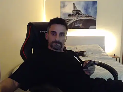 amydamarw online show from February 15, 2026, 7:54 pm