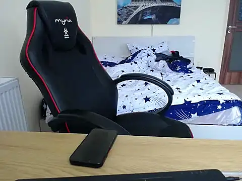 amydamarw online show from April 1, 2026, 1:41 pm