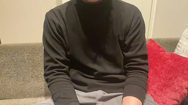 atom0407 online show from February 10, 2025, 4:04 pm