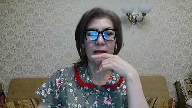 Elegant00Lady online show from November 26, 2025, 1:12 pm