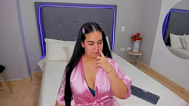 Snapshot of emma_lye chatting on March 3, 2025, 10:10 pm emma lye online show from March 3, 2025, 10:10 pm