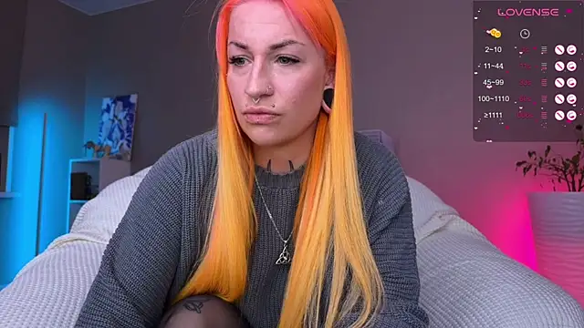 Tanya Acid online show from April 14, 2026, 6:47 pm