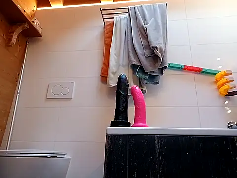 Fabian12999 online show from February 6, 2025, 1:21 pm