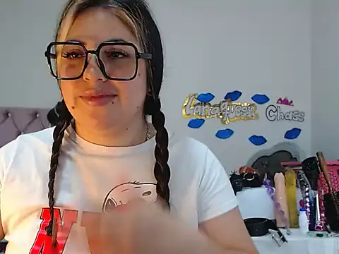 Snapshot of lanaqueen699 chatting on February 10, 2025, 3:21 pm lanaqueen699 online show from February 10, 2025, 3:21 pm