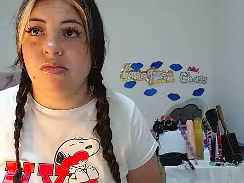 Snapshot of lanaqueen699 chatting on February 10, 2025, 6:24 pm lanaqueen699 online show from February 10, 2025, 6:24 pm