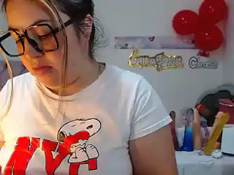 Snapshot of lanaqueen699 chatting on February 13, 2025, 6:59 pm lanaqueen699 online show from February 13, 2025, 6:59 pm