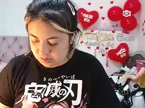 Snapshot of lanaqueen699 chatting on February 17, 2025, 6:37 pm lanaqueen699 online show from February 17, 2025, 6:37 pm