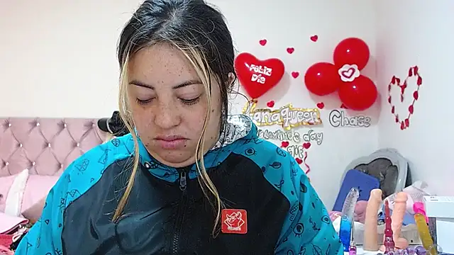 Snapshot of lanaqueen699 chatting on February 28, 2025, 12:20 pm lanaqueen699 online show from February 28, 2025, 12:20 pm