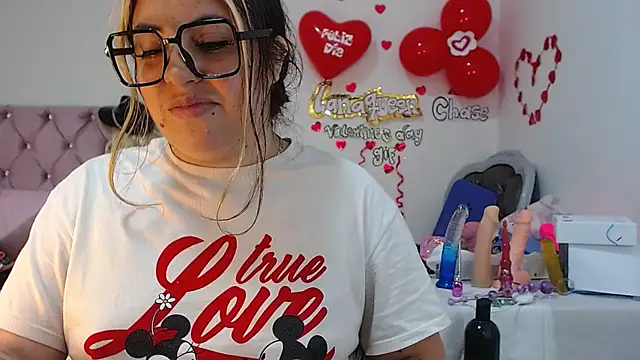 Snapshot of lanaqueen699 chatting on February 28, 2025, 3:26 pm lanaqueen699 online show from February 28, 2025, 3:26 pm