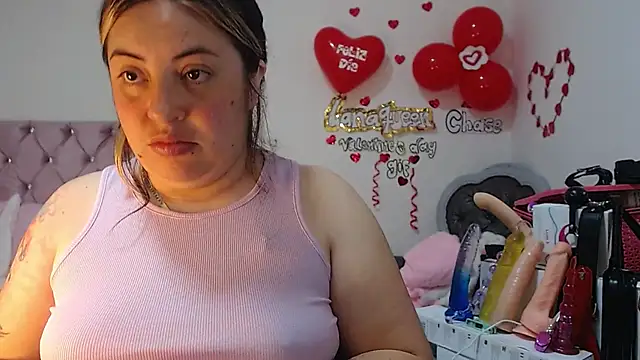 Snapshot of lanaqueen699 chatting on March 3, 2025, 6:44 pm lanaqueen699 online show from March 3, 2025, 6:44 pm