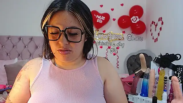 Snapshot of lanaqueen699 chatting on March 4, 2025, 7:43 pm lanaqueen699 online show from March 4, 2025, 7:43 pm