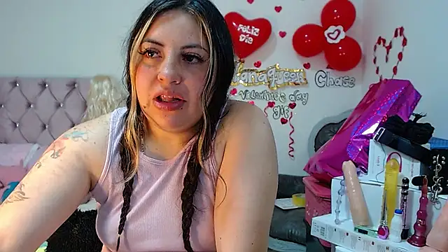 Snapshot of lanaqueen699 chatting on March 14, 2025, 12:18 pm lanaqueen699 online show from March 14, 2025, 12:18 pm