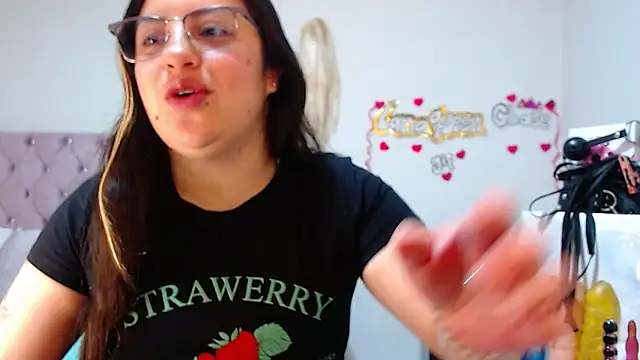 Snapshot of lanaqueen699 chatting on September 25, 2025, 12:20 pm lanaqueen699 online show from September 25, 2025, 12:20 pm