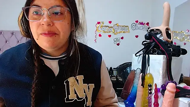 Snapshot of lanaqueen699 chatting on September 29, 2025, 12:54 pm lanaqueen699 online show from September 29, 2025, 12:54 pm