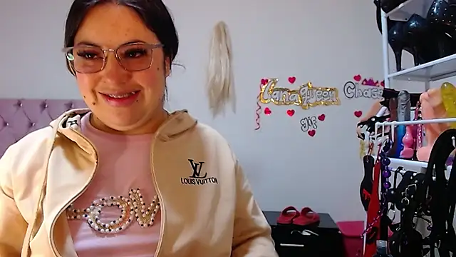 Snapshot of lanaqueen699 chatting on October 16, 2025, 12:17 pm lanaqueen699 online show from October 16, 2025, 12:17 pm