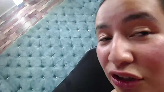 NaomyPrinces online show from December 4, 2024, 8:07 pm