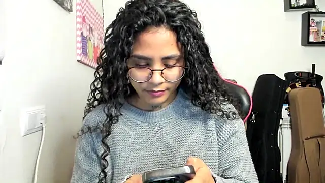 Snapshot of Ama_music chatting on February 19, 2026, 5:31 pm Ama music online show from February 19, 2026, 5:31 pm