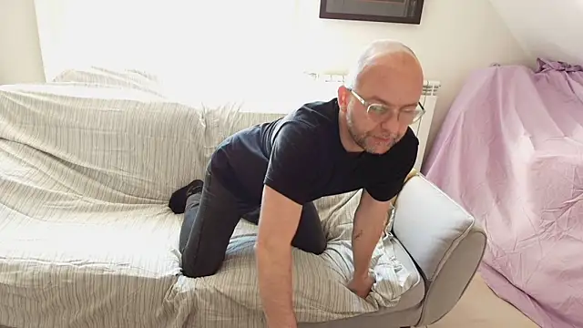 lullina1 online show from February 18, 2026, 9:27 am