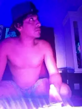 LiosArmando420 online show from May 17, 2026, 4:21 am