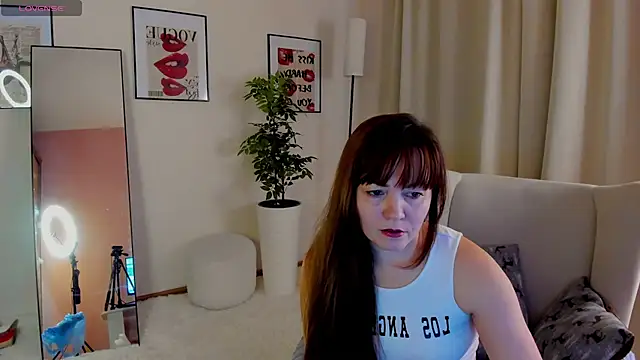 VanessaSmuth online show from December 3, 2025, 3:03 am