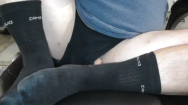 Snapshot of SockenTimo24 chatting on November 15, 2025, 9:17 am SockenTimo24 online show from November 15, 2025, 9:17 am