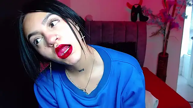 Violettasquirt online show from September 15, 2025, 2:06 pm