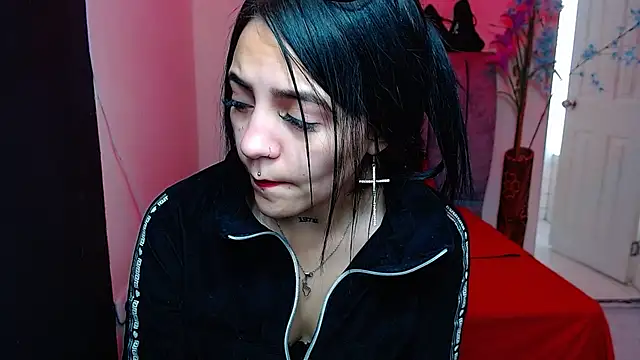 Violettasquirt online show from October 20, 2025, 1:55 pm