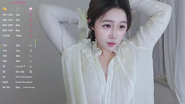 Hazel-11 online show from March 18, 2025, 2:15 pm