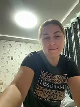 KisssAmmeli online show from September 14, 2025, 7:07 am