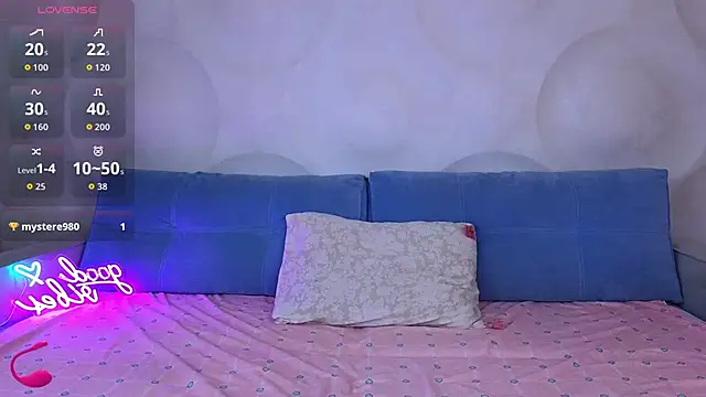 KisssAmmeli online show from October 4, 2025, 12:58 pm