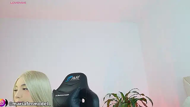 Mariafer05 online show from March 20, 2026, 4:01 pm