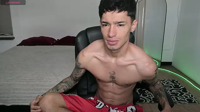 Damon  333 online show from April 8, 2026, 6:41 pm