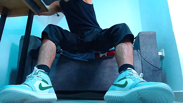 mastersmits online show from October 29, 2025, 2:36 am