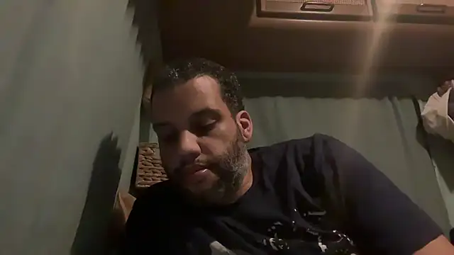 AbsolutMouuah online show from March 21, 2025, 9:01 pm