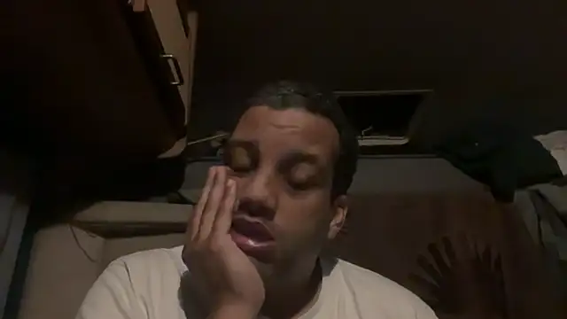 AbsolutMouuah online show from October 10, 2025, 1:26 am