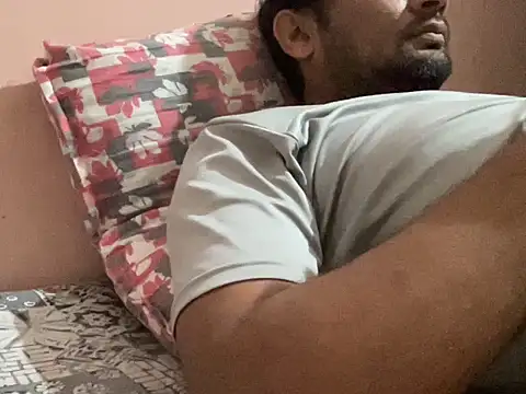 Snapshot of NiceBoy9099 chatting on October 24, 2025, 5:09 pm NiceBoy9099 online show from October 24, 2025, 5:09 pm