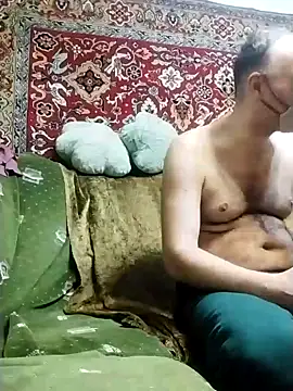 Pineapple04 online show from February 21, 2025, 6:37 pm