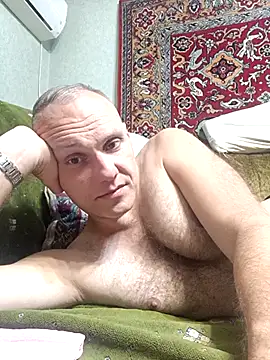 Pineapple04 online show from September 12, 2025, 6:41 pm