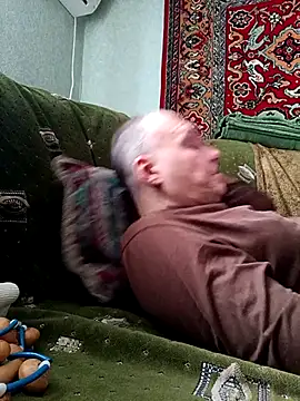 Pineapple04 online show from February 8, 2026, 11:13 am