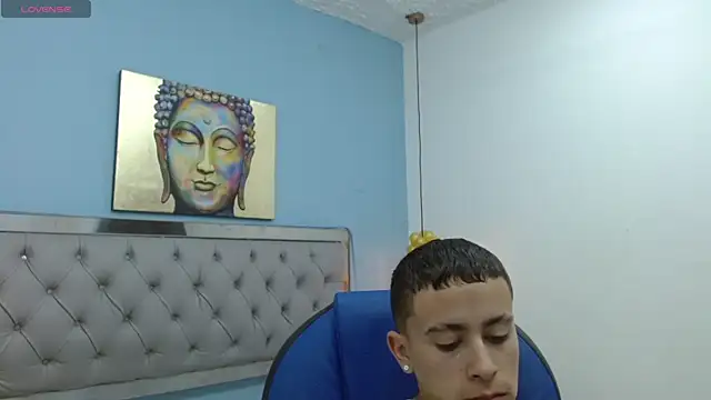 Snapshot of Xavii18 chatting on February 11, 2025, 6:55 pm Xavii18 online show from February 11, 2025, 6:55 pm