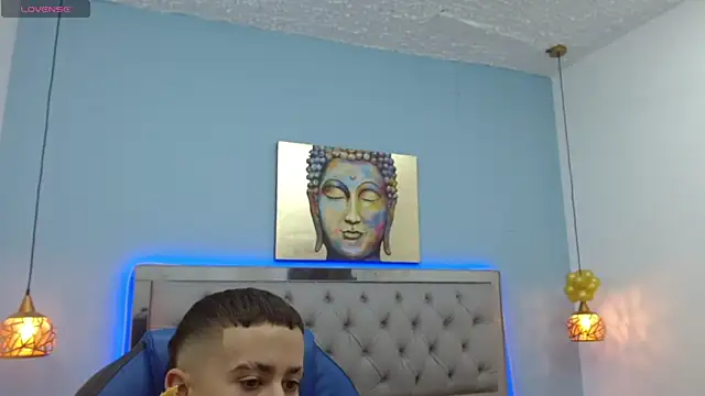 Snapshot of Xavii18 chatting on February 26, 2025, 7:38 pm Xavii18 online show from February 26, 2025, 7:38 pm