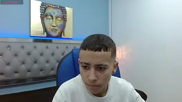 Snapshot of Xavii18 chatting on February 27, 2025, 1:07 pm Xavii18 online show from February 27, 2025, 1:07 pm