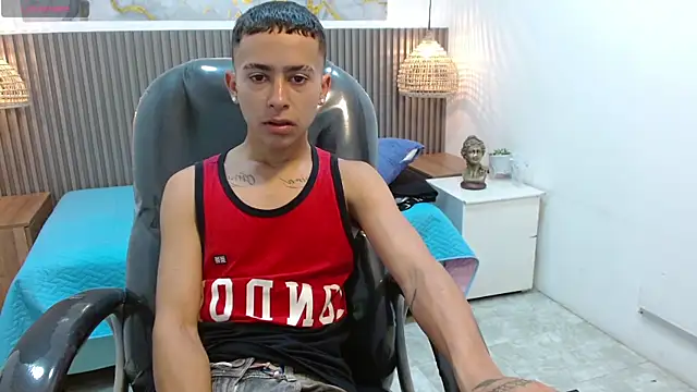 Snapshot of Xavii18 chatting on November 20, 2025, 2:06 pm Xavii18 online show from November 20, 2025, 2:06 pm