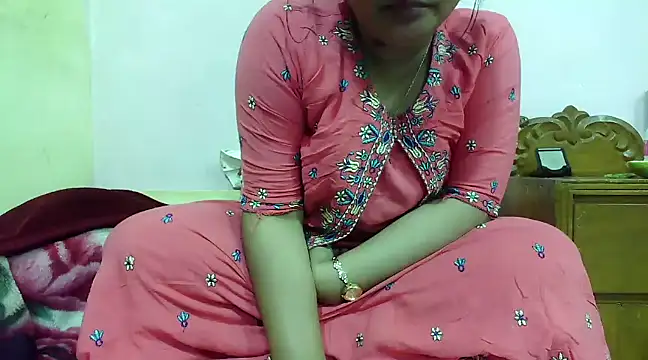 Snapshot of LovelyRose69 chatting on December 6, 2024, 3:11 pm LovelyRose69 online show from December 6, 2024, 3:11 pm