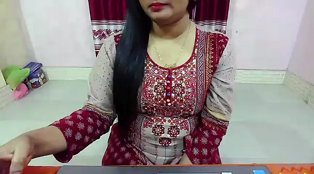 Snapshot of LovelyRose69 chatting on January 5, 2025, 3:34 pm LovelyRose69 online show from January 5, 2025, 3:34 pm