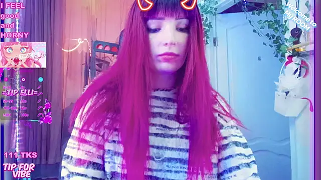 Toxic Ellies online show from December 14, 2024, 1:49 pm