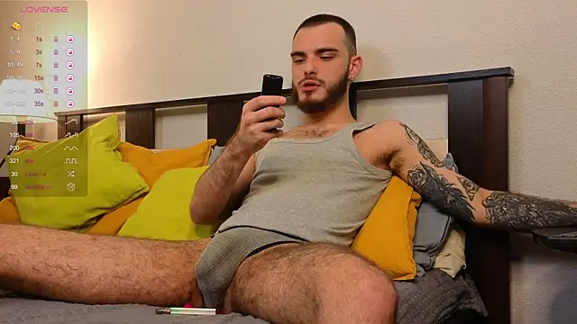 xteddy bear online show from February 22, 2025, 8:09 pm