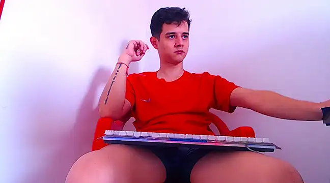 ADAM HOT online show from March 8, 2025, 5:01 pm