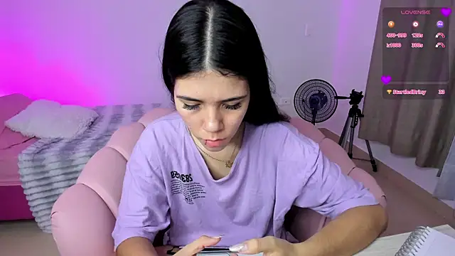 sofi cute01 online show from February 5, 2025, 1:15 am